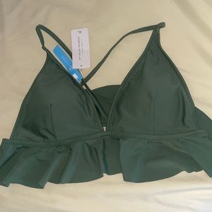 Ruffled swim top NWT size XL